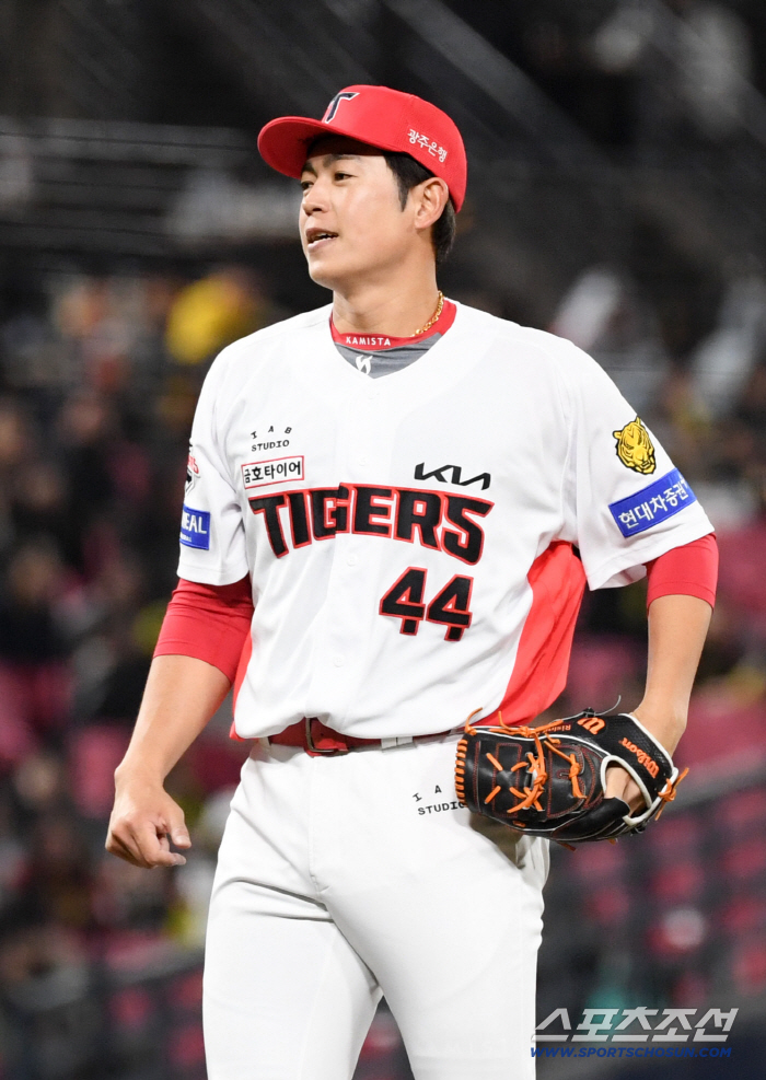 이 투수를 고작 4억원에 영입했다고?…KIA 마운드에 뜬 태양, "17년 차 중 가장 좋다" 허언 아니었다