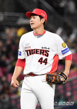 이 투수를 고작 4억원에 영입했다고?…KIA 마운드에 뜬 태양, "17년 차 중 가장 좋다" 허언 아니었다