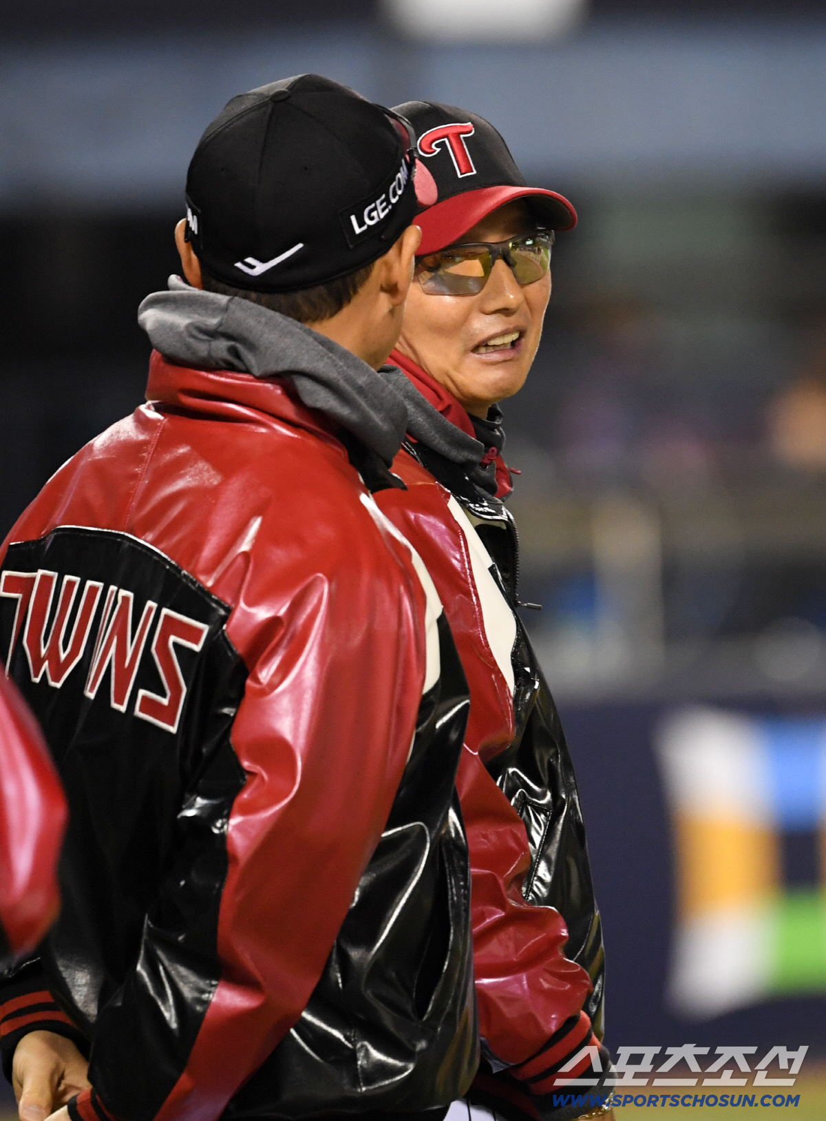 11일 잠실구장에서 열린 LG와 SSG의 경기. 승리한 LG 염경엽 감독이 기뻐하고 있다. 잠실=박재만 기자 pjm@sportschosun.com/2026.04.11/