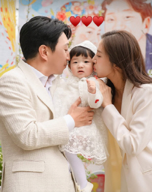 손담비, 딸 돌잔치에 얼마 썼길래...결혼식급 초호화 '깜짝'