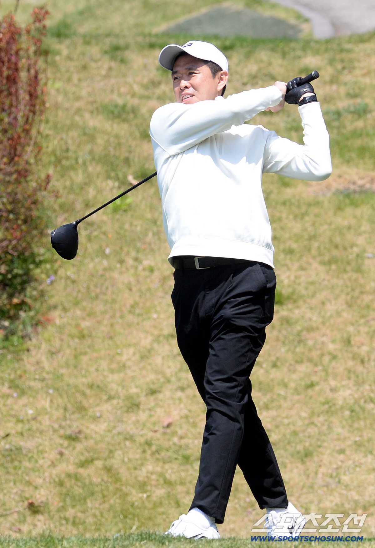 13일 용인 코리아CC에서 '2026 축구인 골프대회'가 열렸다. 티샷을 하고 있는 현영민. 용인=송정헌 기자 songs@sportschosun.com/2026.04.13/