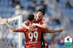 누구도 예상 못한 진격의 부산, 화력으로 이변의 '1위' 등극...곧 만날 이정효의 수원 '최대 빅매치'