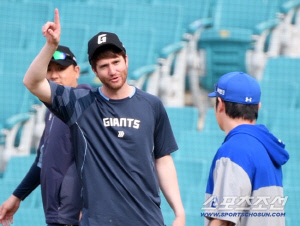 전직 '사직벌 좌승사자' 빅리그 콜업 '大역전 드라마'…5년 만에 빅리그 마운드→'잭팟' 터뜨렸다