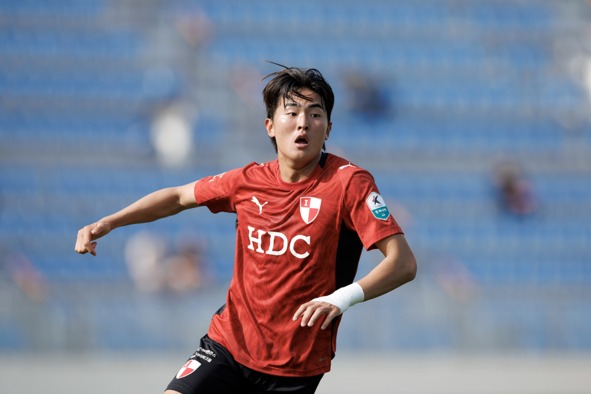 부산구덕운동장/ K리그2/ 부산아이파크 vs 용인FC/ 부산 백가온/ photo by Jaehoon Kim