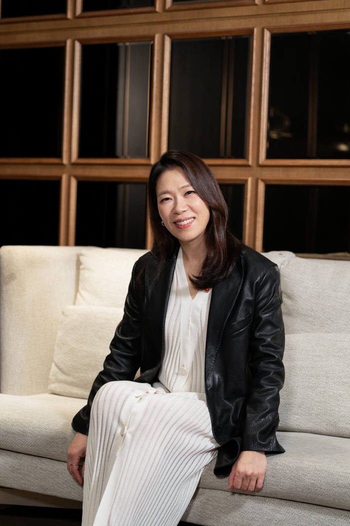 [인터뷰③] 염혜란 "정지영 감독은 무조건 '정면 대응'..정말 용감한 감독"('내이름은')