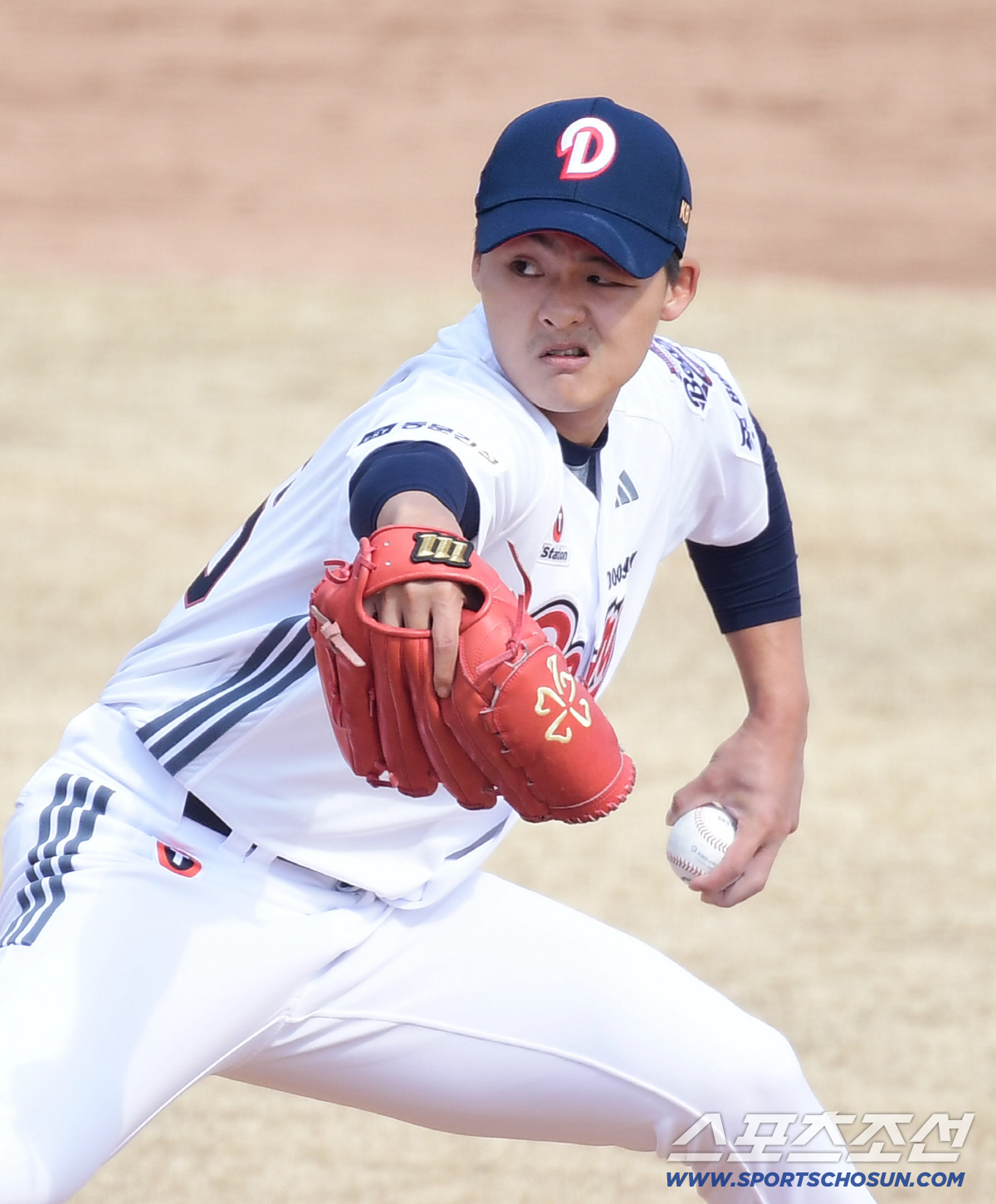 12일 이천 두산베어스파크에서 열린 KBO리그 시범경기 두산과 키움의 경기. 투구하는 두산 이교훈. 이천=송정헌 기자 songs@sportschosun.com/2026.03.12/