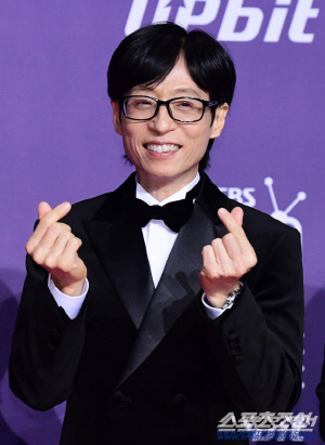 "'백상', 유재석 뺀 이유 공개하라"..팬들, 후보 패싱에 성명문 발표