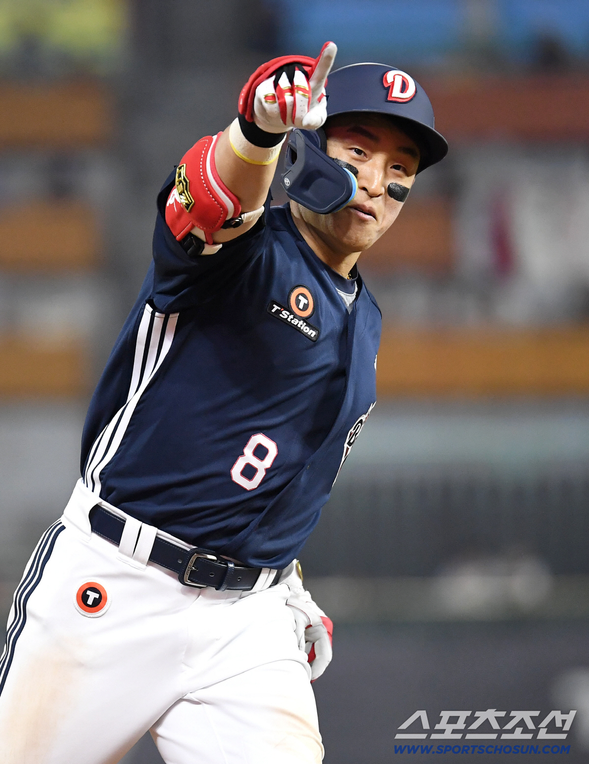 14일 인천 SSG랜더스필드에서 열린 SSG와 두산의 주중 3연전 첫 번째 경기. 4회 투런 홈런을 날린 두산 손아섭. 인천=송정헌 기자 songs@sportschosun.com/2026.04.14/