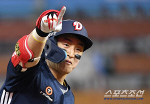 "많이 힘들었다" '바닥' 찍고 더 독해진 안타왕, 잠자던 허슬두 깨웠다 "야구 앞에서는 늘 겸손해야"