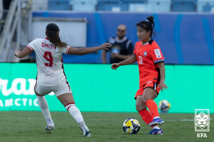 '안타깝다' 韓 여자 축구, '10명 싸운' 캐나다에 1-3 패…FIFA 시리즈 2연패