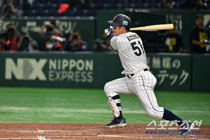 2023년 APBC에 출전한 고조노. 그는 2026년 WBC에 일본대표로 나갔지만, 겐다와 마키에 밀려 백업으로있었다. 사진캡처=히로시마 카프 SNS