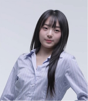 KCM, 14년 숨긴 첫째 딸 최초 공개…母닮은 완성형 비주얼 "유전자의 힘 무섭네"