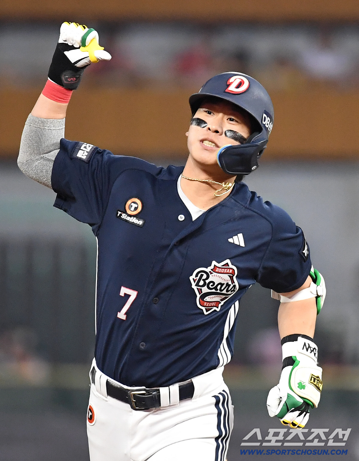 14일 인천 SSG랜더스필드에서 열린 SSG와 두산의 주중 3연전 첫 번째 경기. 3회 시즌 첫 홈런을 날린 두산 박찬호. 인천=송정헌 기자 songs@sportschosun.com/2026.04.14/