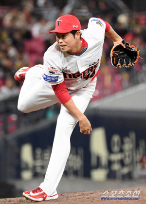 "단장님 감사합니다!" 한화 덕분에 'ERA 1.13' 초대박…KIA 단돈 4억에 진짜 잘 샀다