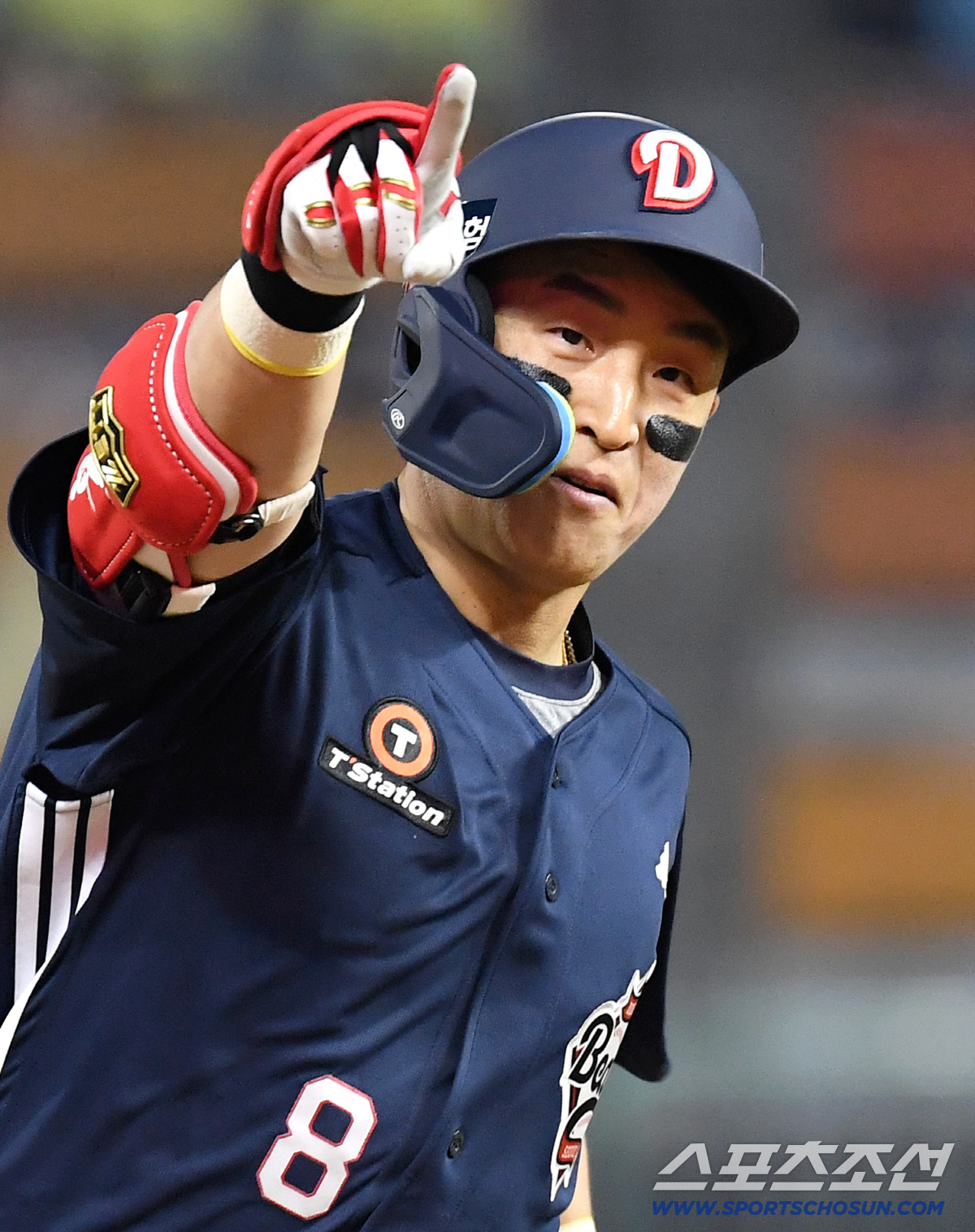 14일 인천 SSG랜더스필드에서 열린 SSG와 두산의 주중 3연전 첫 번째 경기. 4회 투런 홈런을 날린 두산 손아섭. 인천=송정헌 기자 songs@sportschosun.com/2026.04.14/