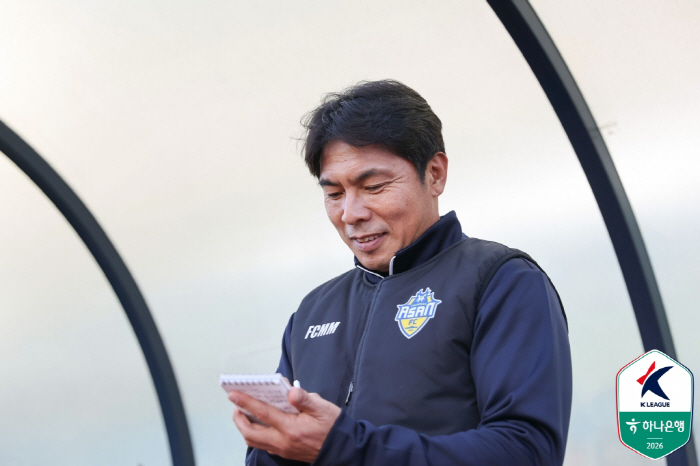 [단독]'올 시즌 1호' 충남아산-임관식 감독, 단 5개월만에 '전격 결별'