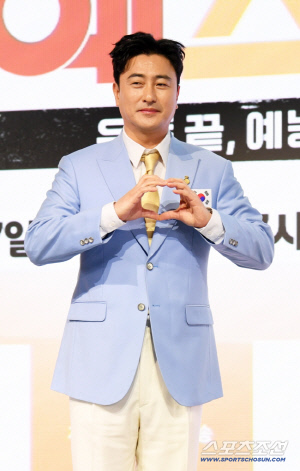 안정환 "자격증 있어서 국대 감독도 가능...프로팀 오퍼는 때마다 온다"