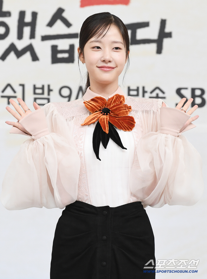 '오매진' 채원빈 "'이친자' 후 부담? 거기까지 생각할 여유 없다…첫 로코, 막막해"