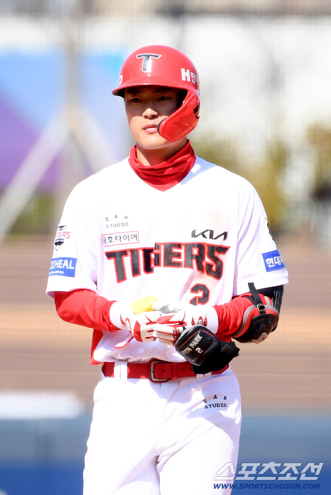 13일 광주 기아챔피언스필드에서 열린 KIA 타이거즈와 SSG 랜더스의 시범경기. KIA 박민이 안타를 날린 뒤 숨을 고르고 있다. 광주=박재만 기자 pjm@sportschosun.com/2026.03.13/