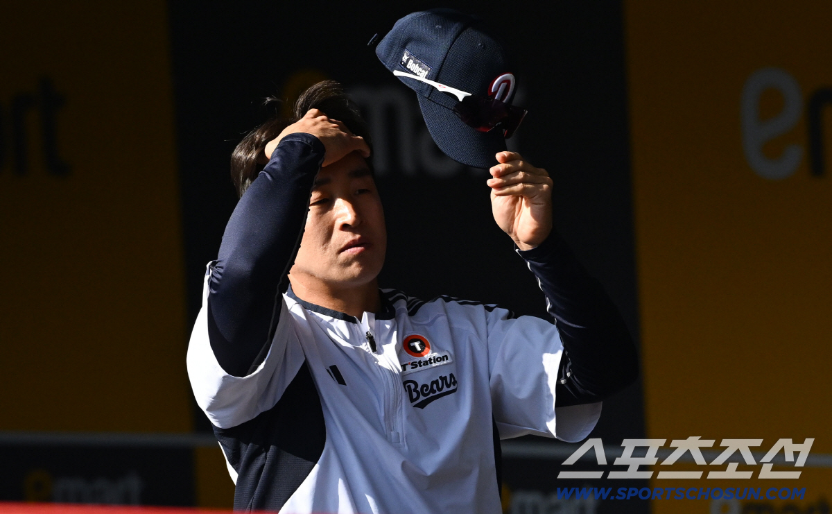 15일 인천SSG랜더스필드에서 열린 SSG와 두산의 경기. 두산 손아섭이 훈련을 준비하고 있다. 인천=박재만 기자 pjm@sportschosun.com