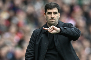 아스널 무너트린 이라올라 감독, 여름에 본머스 떠난다..대신 맨체스터 유나이티드-리버풀 물밑 영입 경쟁中