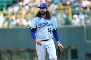 '사직예수'의 몰락? KBO 호령하던 윌커슨…대만 상륙 한 달 만에 '충격 2군행'