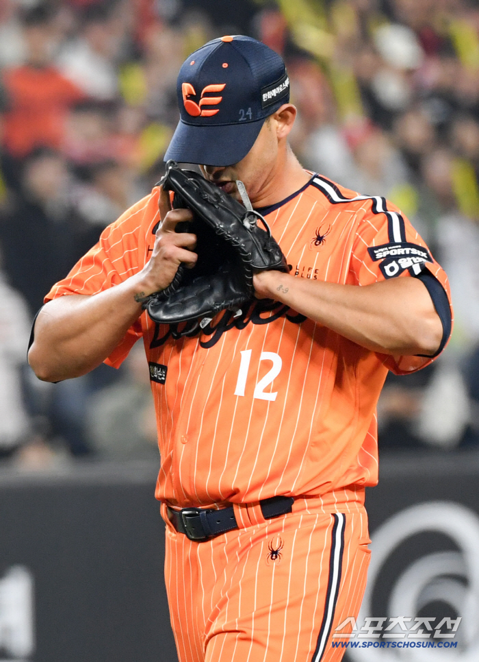 '4사구 新자멸' 이번에는 '1회 선발 전원 출루' 굴욕…한화 마운드 진짜 어쩌나 