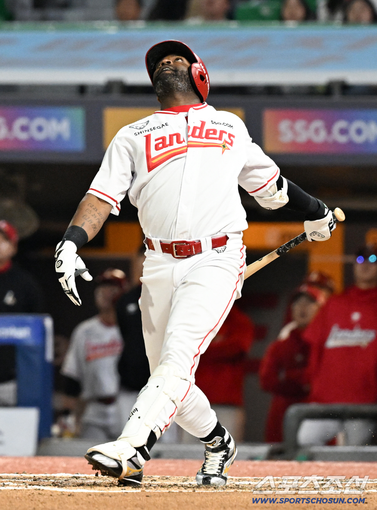 15일 인천SSG랜더스필드에서 열린 SSG와 두산의 경기. 4회말 1사 만루 SSG 에레디아가 내야 뜬공 물러나고 있다. 인천=박재만 기자 pjm@sportschosun.com/2026.04.15/