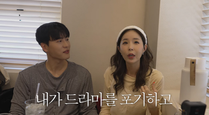 신지, '45kg 뼈말라' 얼굴 또 변했다..."스트레스로 살 빠져 홀쭉"