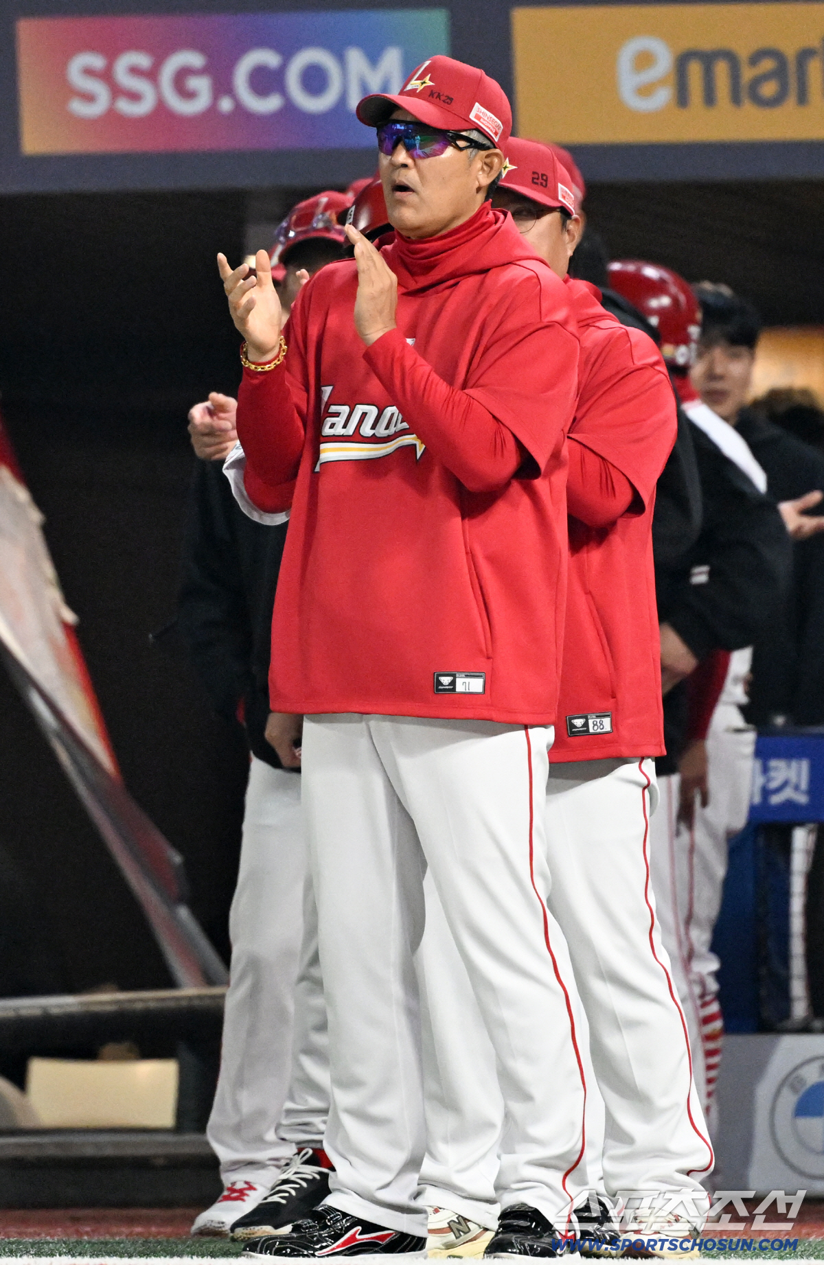 연패 탈출이 간절했던 이숭용 감독은 모든 공을 선수들에게 돌렸다.