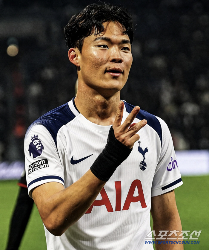 韓 축구 초대박 사건, 손흥민-박지성 후계자 '전격 영입' 관심...오현규(25세, 토트넘? 맨체스터 유나이티드?) 이적 가능성 점화