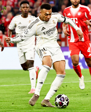 '韓 축구 초대박' 김민재의 바이에른 뮌헨, 레알 마드리드 격파 UCL 준결승 진출..이강인의 PSG와 4강 격돌 성사