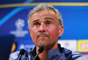 '국대 이강인 어떡해' 엔리케 감독, PSG와 대형 연장 계약 거의 합의..연봉 100% 인상→세계 톱5에 든다