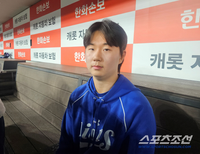 '긴급 호출' 만루에서 100억 타자를 잡았다…19세 신인에게 '원태인' 소리 나온다, "야구 길게 하고 싶습니다"