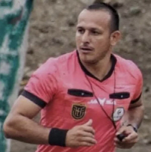 축구 경기 중 심판 총격 사망…