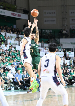 0% 확률의 기적. 절망적 DB? NO. 단 2가지 해법 필요. 알바노-앨런슨 위력 극대화할 국내선수 배치 트랜지션의 완성도 UP. 어떻게 가능할까