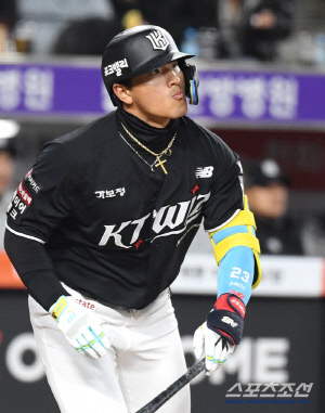 [속보]'잘나가던 2위팀 날벼락!' 안현민-허경민 나란히 햄스트링 손상…이탈 불가피