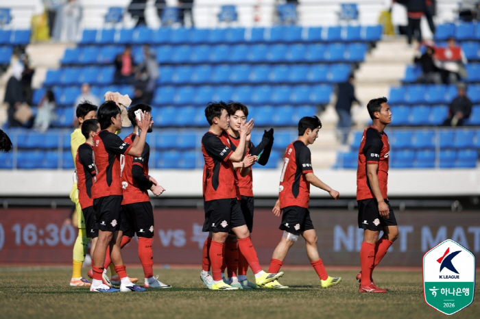 [K리그2 프리뷰]'무승' 충북청주-김해' 벼랑 끝 승부'...'선두' 부산,무패 이어질까? 이랜드는 '4연승 도전'