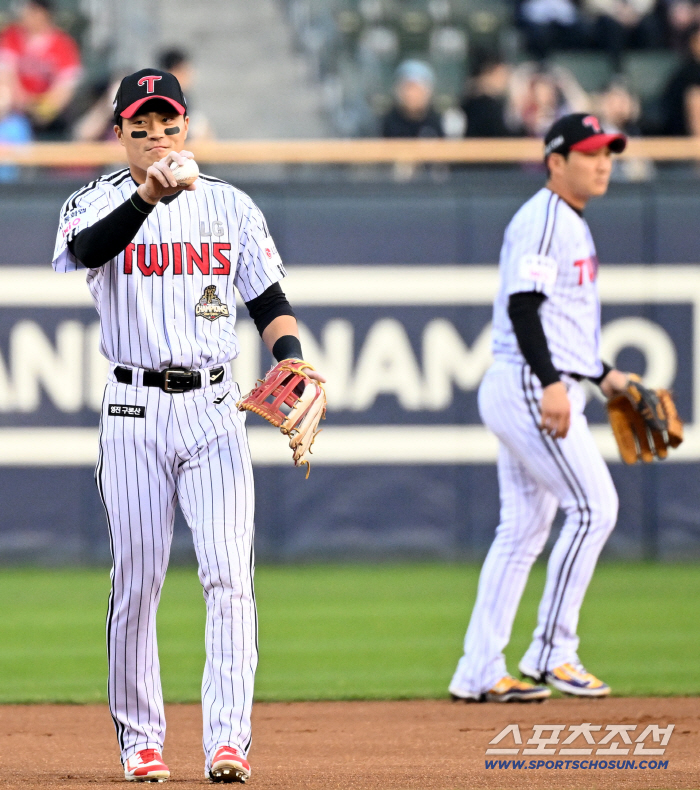 연승 끝난 LG, 신민재가 사라졌다! → 롯데전 천성호 이영빈 파격 내야진 