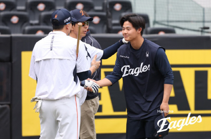 손아섭은 홈런 쳤다! 한화도 트레이드 효과 도전…"타이밍 되면 쓴다" 