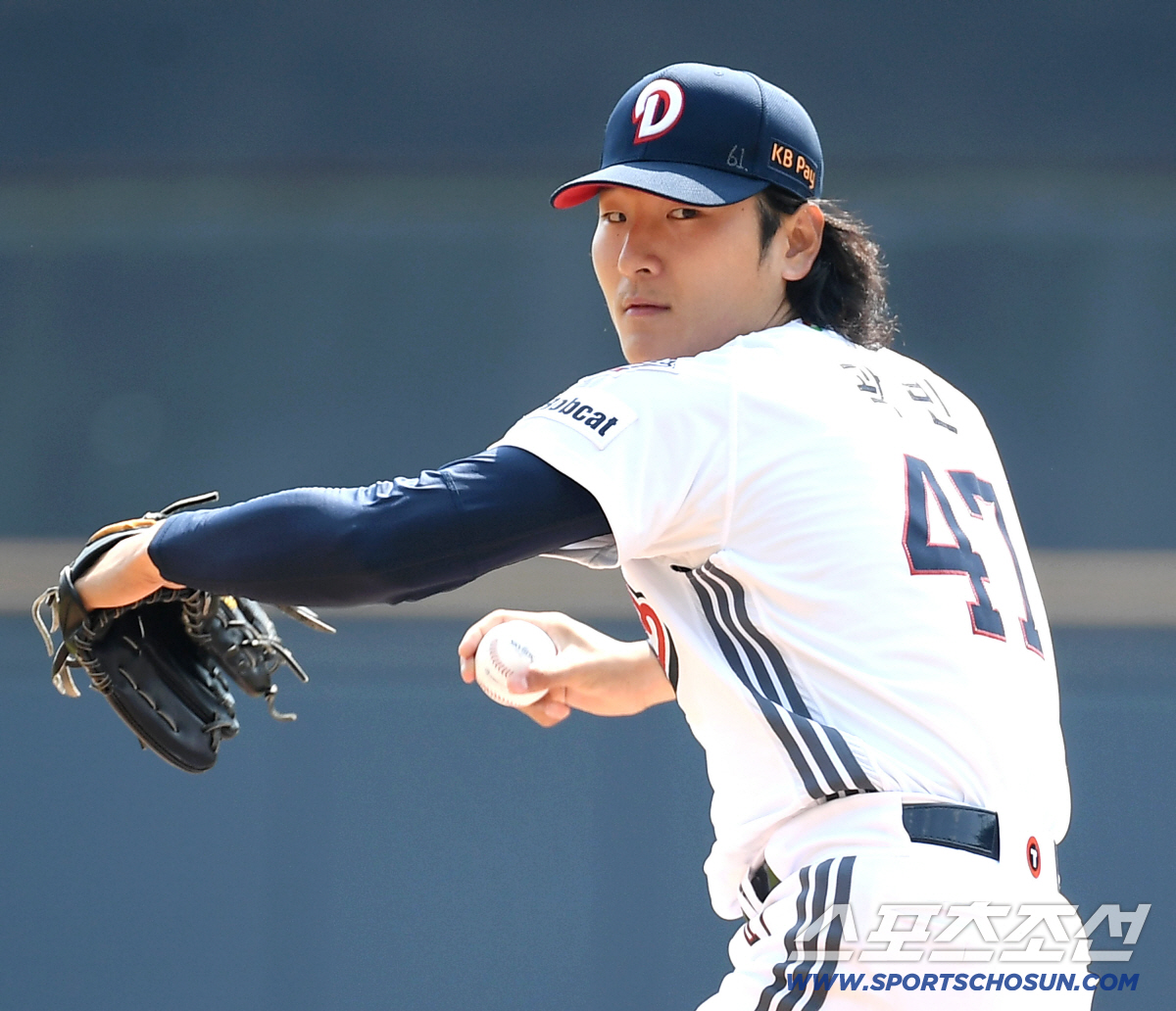 4일 잠실야구장에서 열린 KBO리그 두산과 한화의 경기. 힘차게 투구하는 두산 선발 곽빈. 잠실=송정헌 기자 songs@sportschosun.com/2026.04.04/