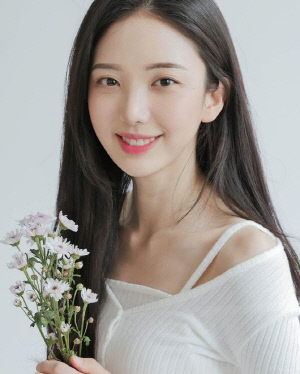 故 오요안나 '직장 내 괴롭힘' 소송 파행…가해 지목 캐스터들 끝내 '불출석'