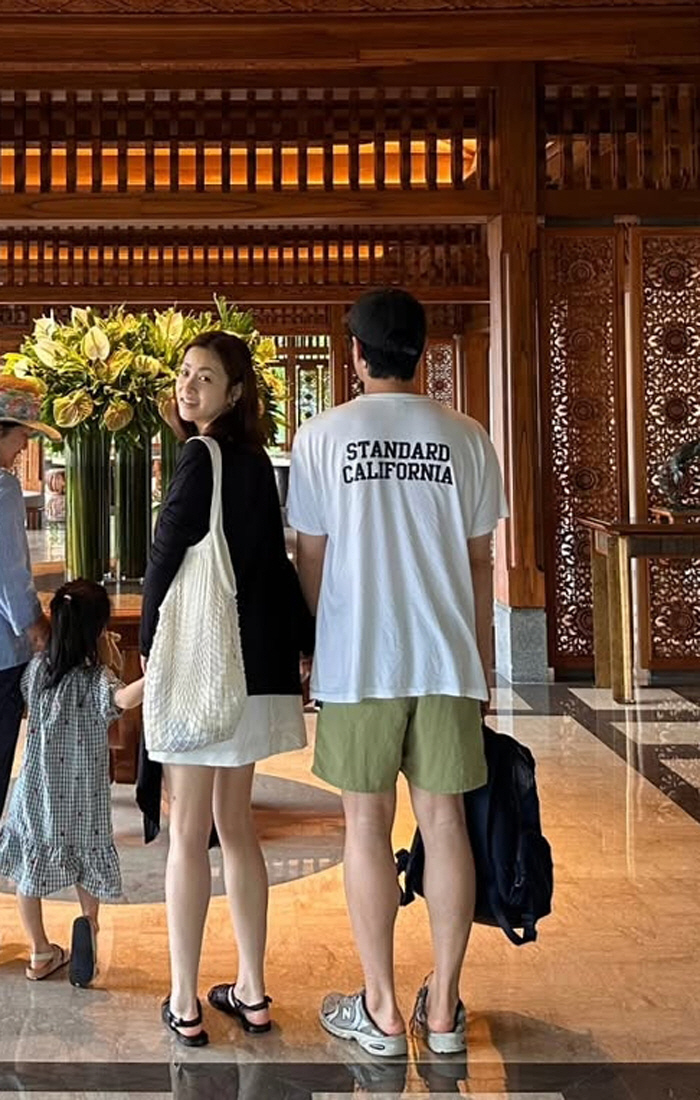 강소라, ♥한의사 남편과 결혼사진도 남다르네 "허준·대장금 옷 입고 찍어"