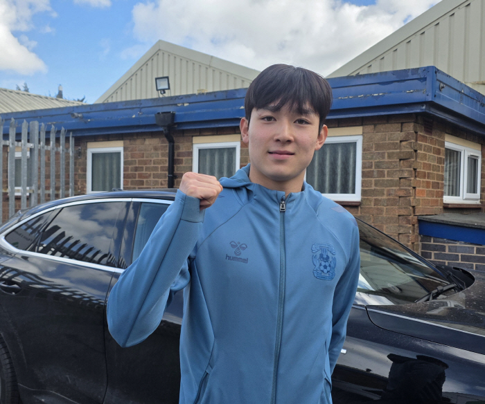 'K-슈퍼크랙' 양민혁의 스무번째 생일→코번트리의 축하...팬들,램파드X구단 향한 폭풍민원 "MINNY 출전시켜줘!"