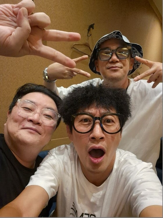 배달 중 사고→생활고 끝 사망...이하늘 가슴에 한 남긴 故이현배 5주기