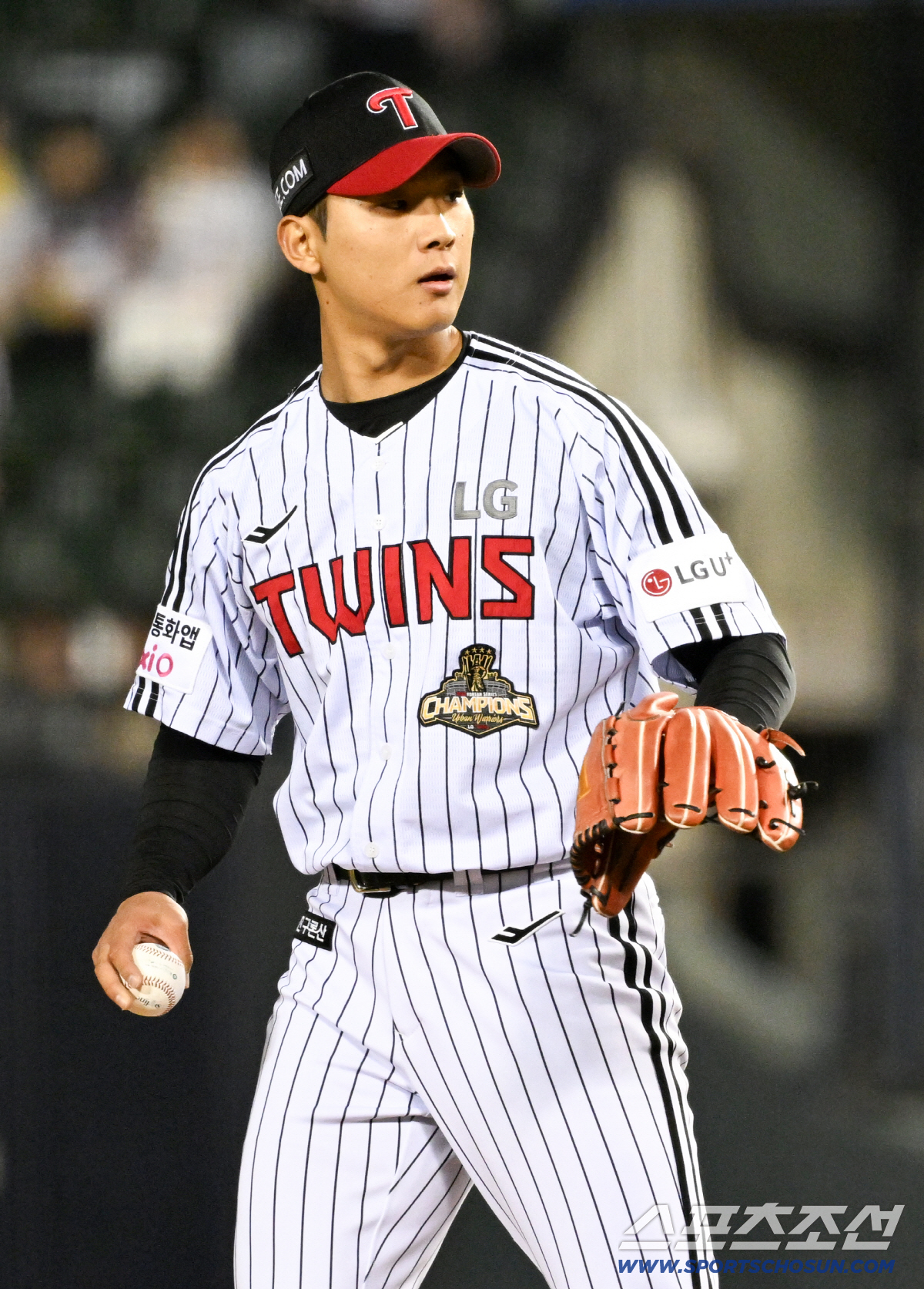 16일 잠실구장에서 열린 LG와 롯데의 경기. LG 우강훈이 역투하고 있다. 잠실=박재만 기자 pjm@sportschosun.com/2026.04.16/