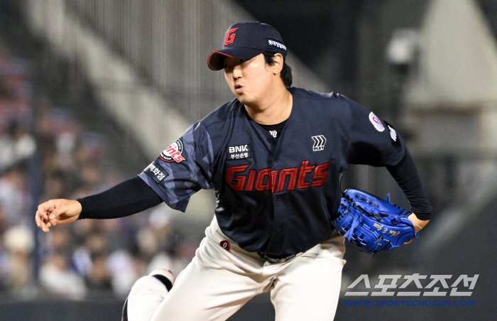 '선발 무게감 압도적인데…' 오락가락 빗줄기 → 사령탑의 답답한 심경 "타격만 좀더 살아나면" [포커스]