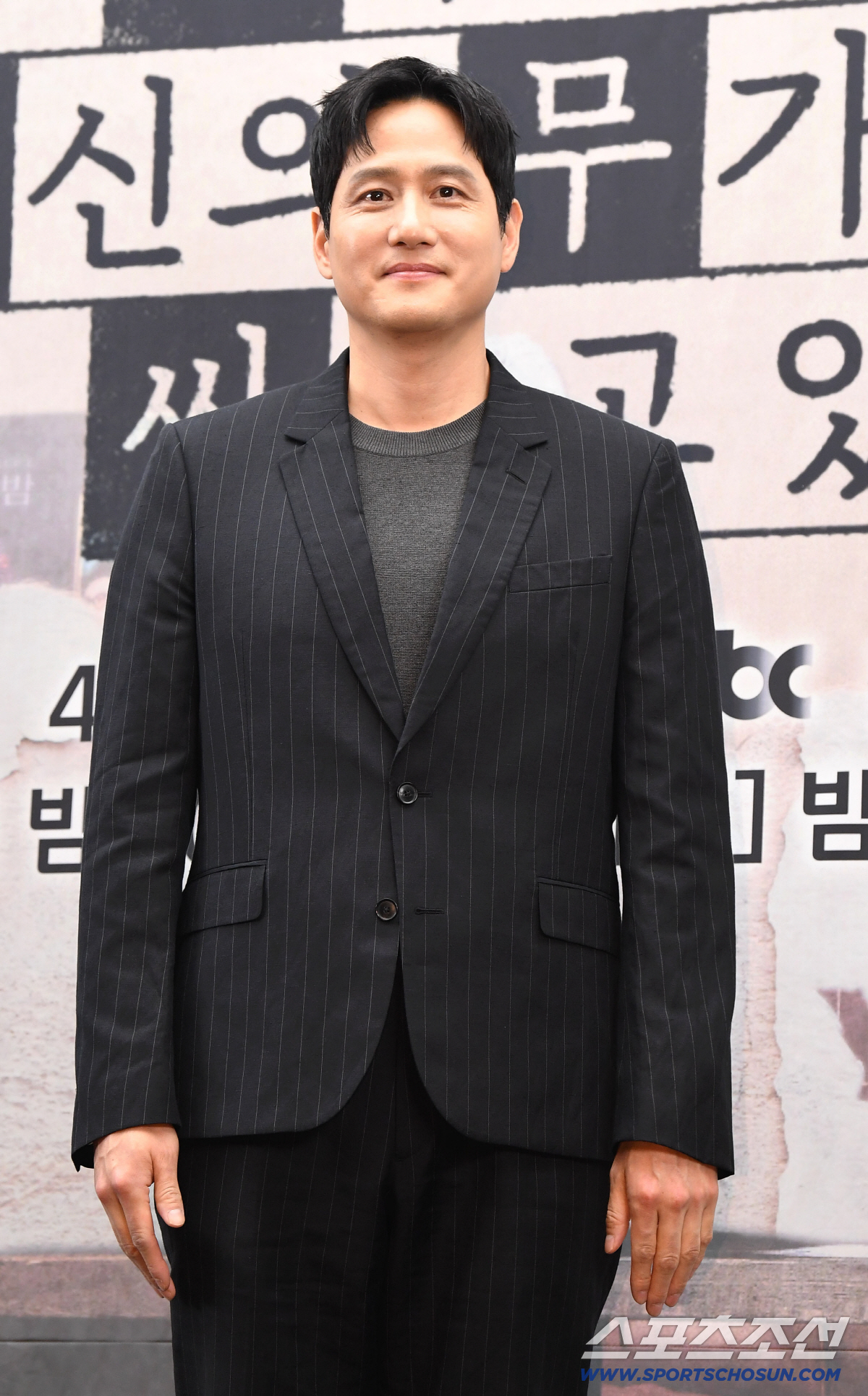 17일 상암 스탠포드호텔에서 열린 'jtbc토일드라마 '모두가 자신의 무가치함과 싸우고 있다' 제작발표회가 열렸다. 포즈를 취하고 있는 박해준. 상암=송정헌 기자 songs@sportschosun.com/2026.04.17/