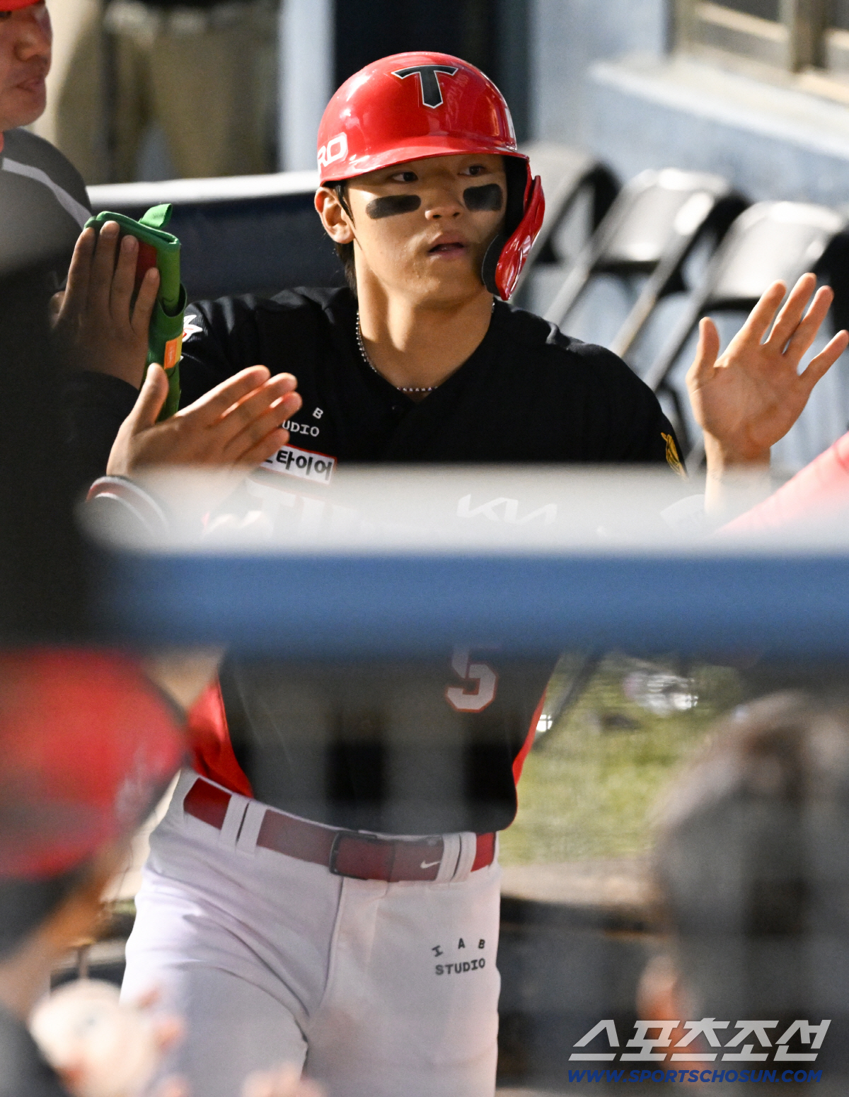 17일 잠실구장에서 열린 두산과 KIA의 경기. KIA 김도영이 득점하고 있다. 잠실=박재만 기자 pjm@sportschosun.com/2026.04.17/