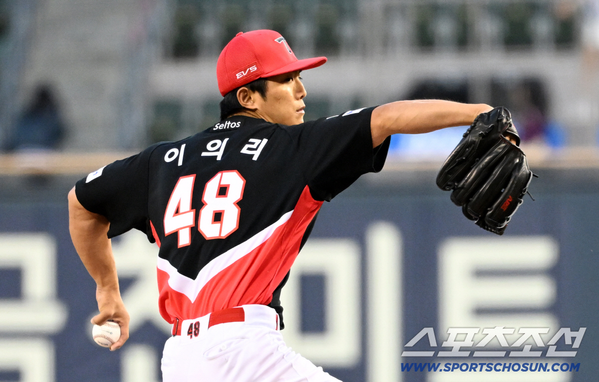 최고 156km 강속구로 두산 타선을 잠재운 KIA 선발 이의리.